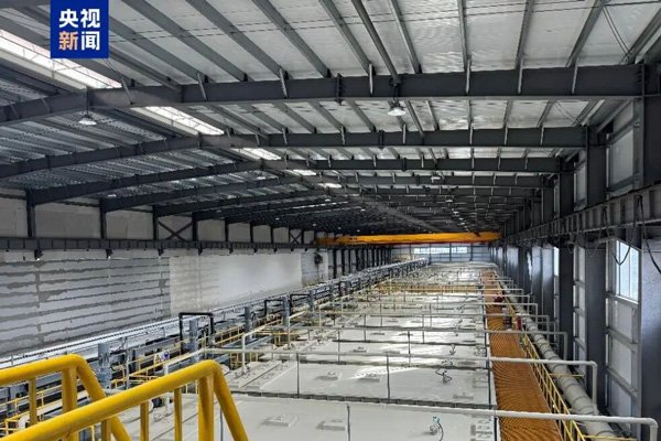 鹽湖提鋰迎重大突破！萬(wàn)噸級(jí)電池級(jí)碳酸鋰產(chǎn)業(yè)化示范線已建成