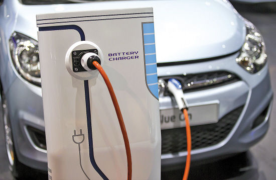 電動車發展依舊坎坷 欲突破瓶頸需基礎先行