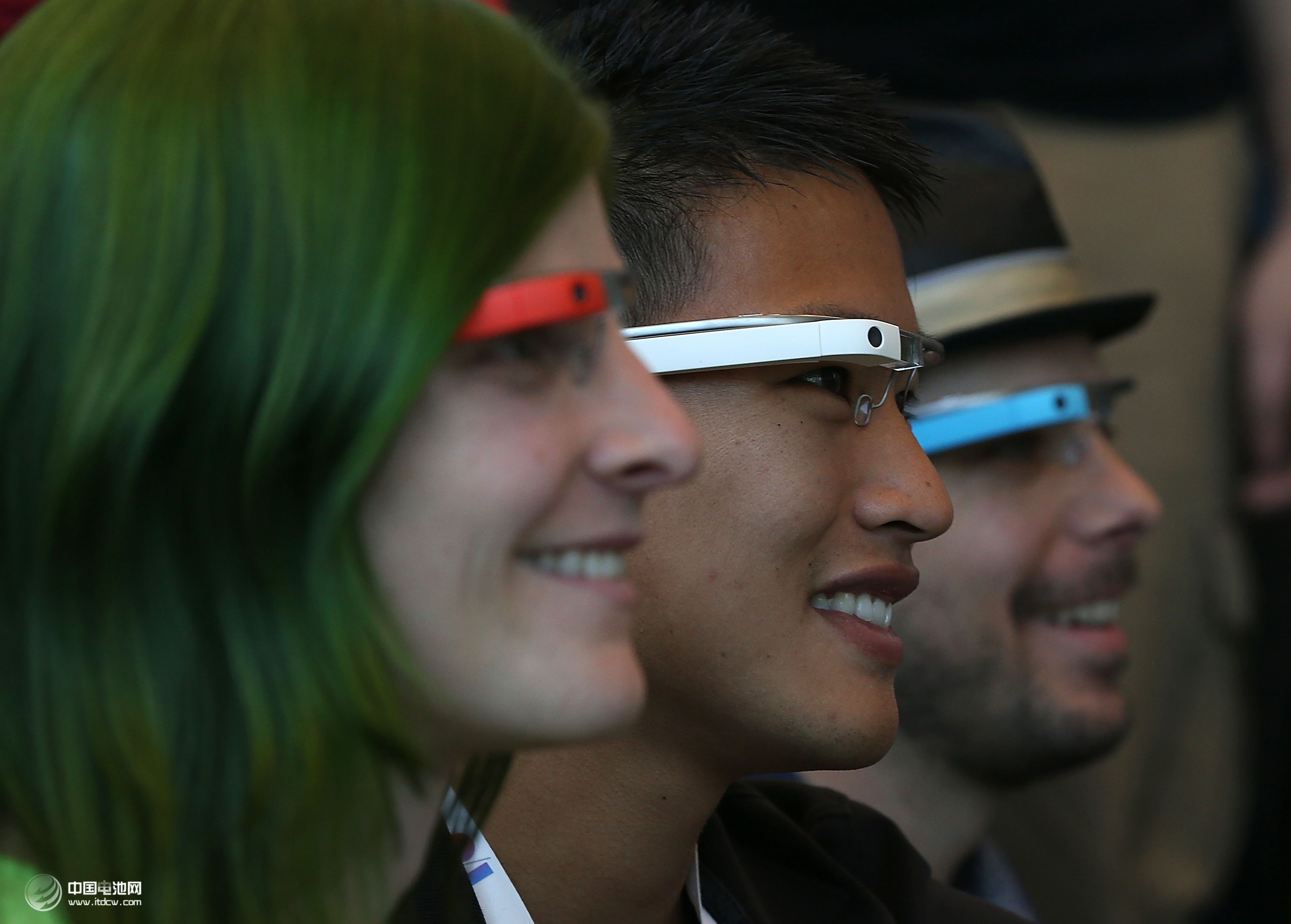 谷歌眼鏡進入生活領域 電池性能仍待解決