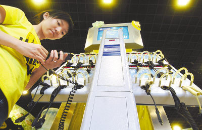 歐盟出臺充電通用標準新令 蘋果將迎新挑戰(zhàn)