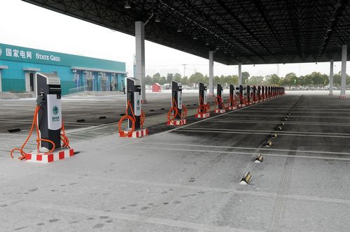國(guó)網(wǎng)擬全面放開(kāi)充電樁建設(shè) 新能源車鋰電板塊大漲 國(guó)網(wǎng)擬全面放開(kāi)充電樁建設(shè) 新能源車鋰電板塊大漲