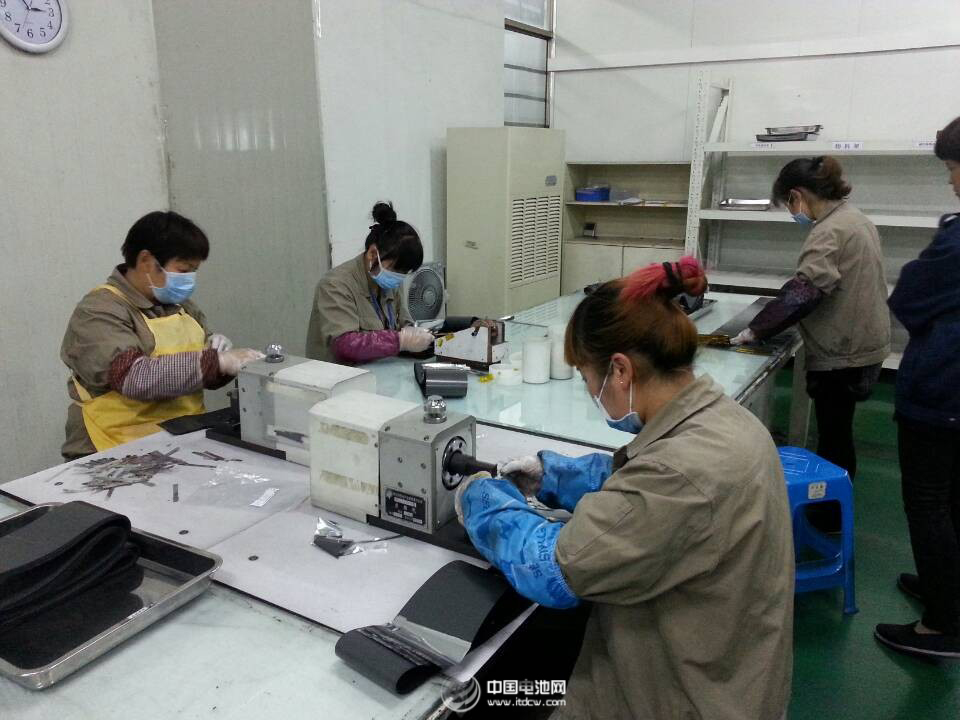 天虹能源開發(fā)聚合物鋰電池 暢銷市場供不應(yīng)求