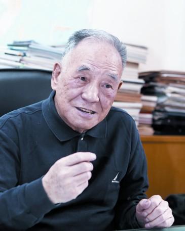 原機械工業部部長何光遠