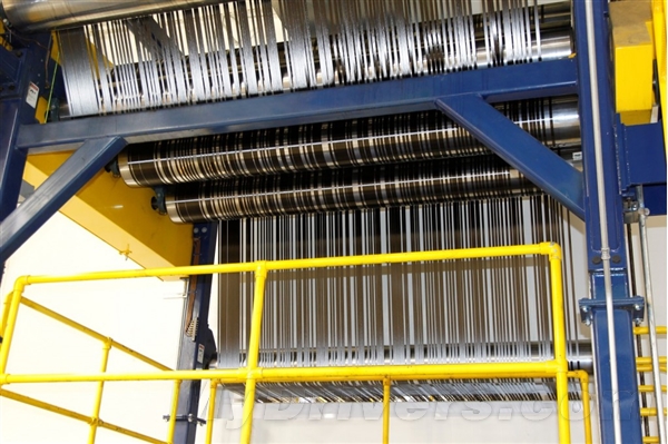 揭秘性感迷人的寶馬i8：帥的一塌糊涂