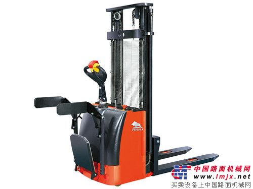 電動(dòng)搬運(yùn)車在中國市場中如何適合市場發(fā)展需求