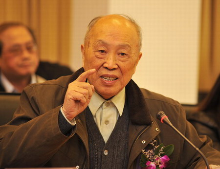 楊裕生:混合動力車是過渡階段的理想選擇嗎? 楊裕生:混合動力車是過渡階段的理想選擇嗎?