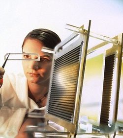 沒油請撒尿 科學家發明尿液為燃料的混合動力車