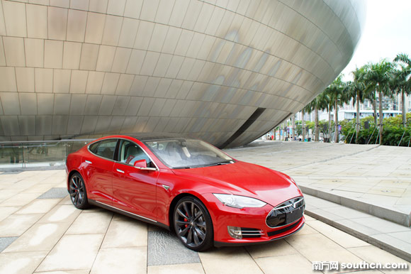 特斯拉正式進入華南 深圳首個超級充電站啟動