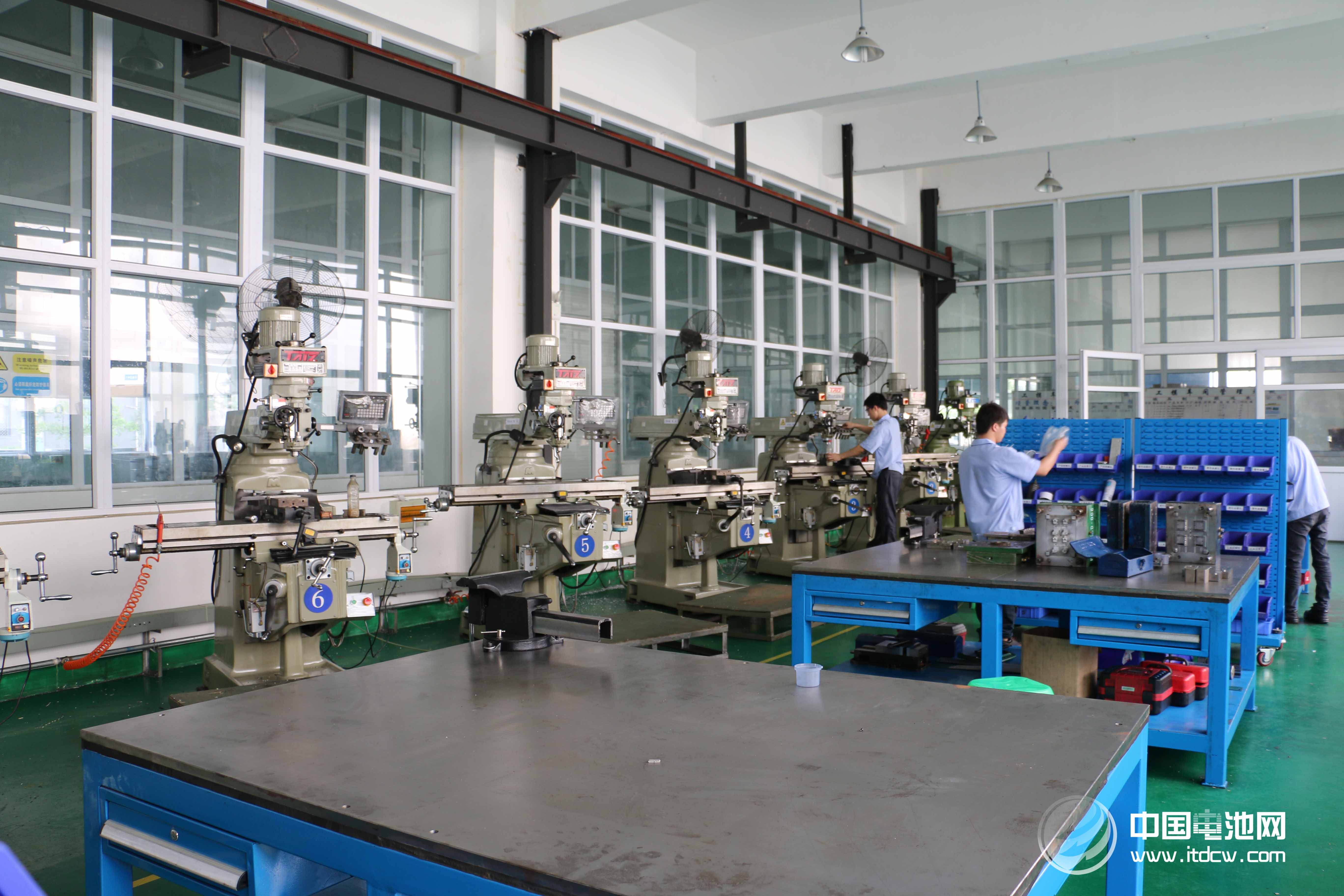 走進四川品勝電子科技工業園 