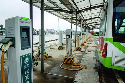 充電標準混亂保有量低 電動車難享電價補貼