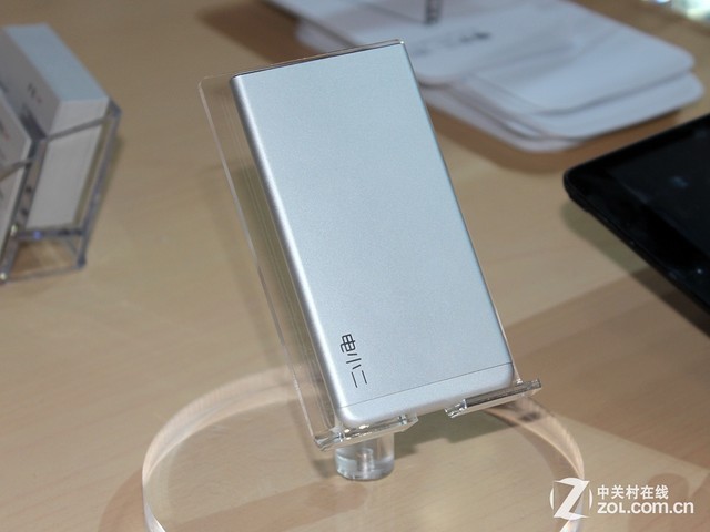 為解決iPhone6續航短板 電小二鋒6預售 為解決iPhone6續航短板 電小二鋒6預售