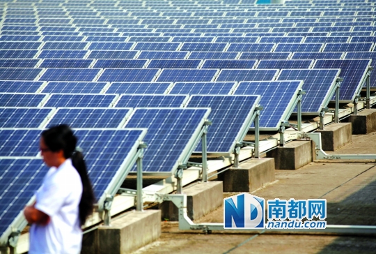 天寶集團廠區(qū)建起的光伏屋頂電站，年發(fā)電量為164 .09萬度，用來給企業(yè)供電