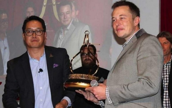 馬斯克:世界上最偉大的“頭號顛覆者” 馬斯克:世界上最偉大的“頭號顛覆者”