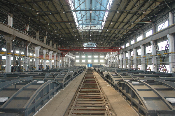 方大炭素：八年鋪就輝煌路 揚鞭奮蹄正當時