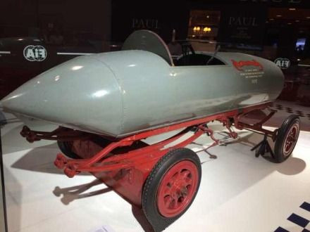 巴黎驚現世界上首輛時速超過百公里電動汽車