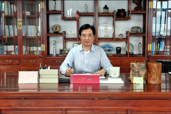 天康集團(tuán)董事長趙寬 天康集團(tuán)董事長趙寬