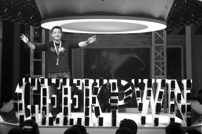 中國“黑客”破解特斯拉 倡導智能設備新安全觀 中國“黑客”破解特斯拉 倡導智能設備新安全觀