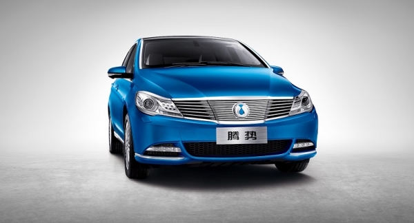 比亞迪與戴姆勒的孩子騰勢 或?yàn)殡妱悠囀袌鲋械呐诨遥? alt=