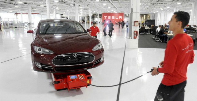 特斯拉傳奇之二：命運之神微微張開的眼睛