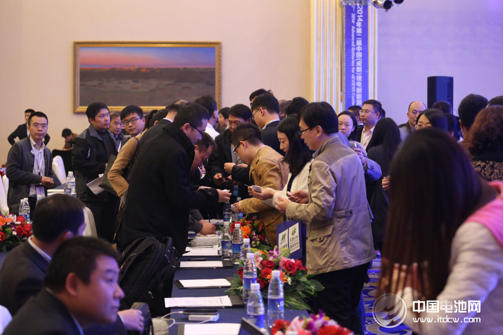 新能源車政策糾偏 向快充純電動公交傾斜 新能源車政策糾偏 向快充純電動公交傾斜