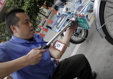 電動車行業強勢洗牌 專家:有企業倒閉很正常 電動車行業強勢洗牌 專家:有企業倒閉很正常