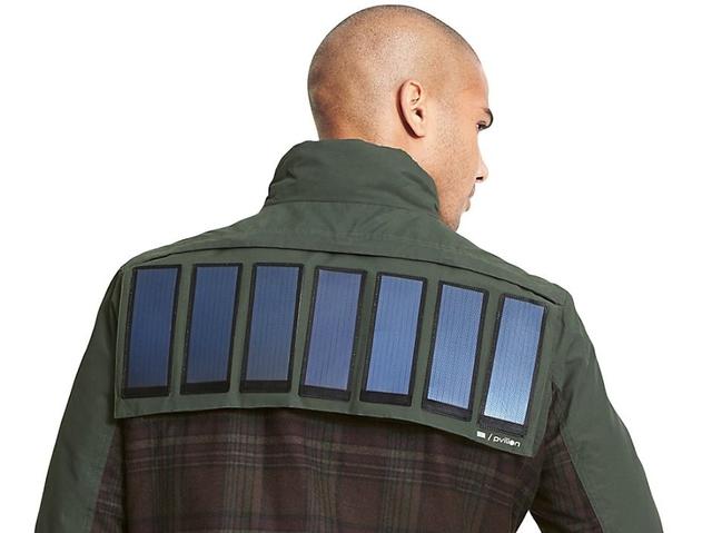 外套帶上太陽能電池板 讓智能手機隨時充足電 外套帶上太陽能電池板 讓智能手機隨時充足電