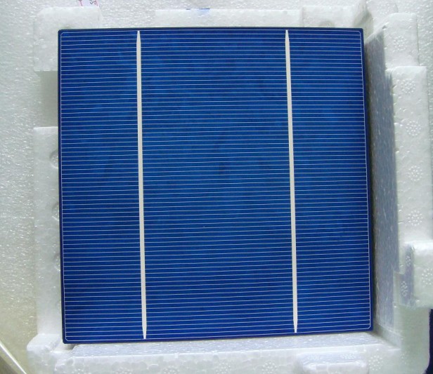 國(guó)產(chǎn)料成交價(jià)145元/公斤 電池片光伏組件堅(jiān)挺