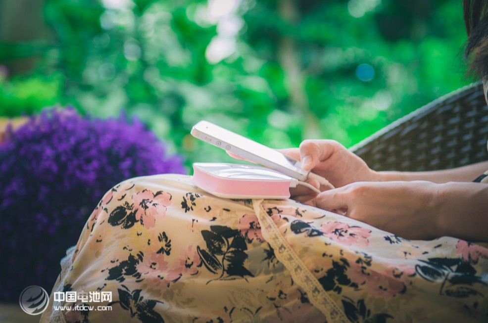 令狐PR007移動電源 令狐PR007移動電源