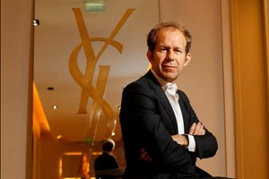 時尚“觸電”科技圈:他們為什么去蘋果公司? 時尚“觸電”科技圈:他們為什么去蘋果公司?