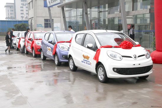 低速電動車上路遭嚴查  生產(chǎn)大省面臨銷售囧境