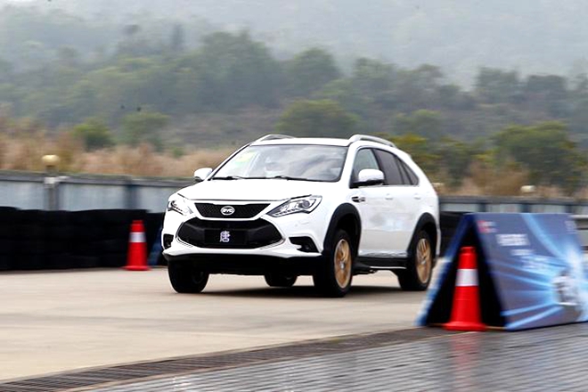 預售價30萬元起 “迪軍”賣“唐”哪來的勇氣? 預售價30萬元起 “迪軍”賣“唐”哪來的勇氣?