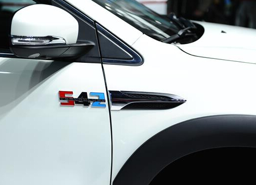 比亞迪定價六十萬試水粉絲經(jīng)濟(jì) 王傳福能笑到最后嗎？