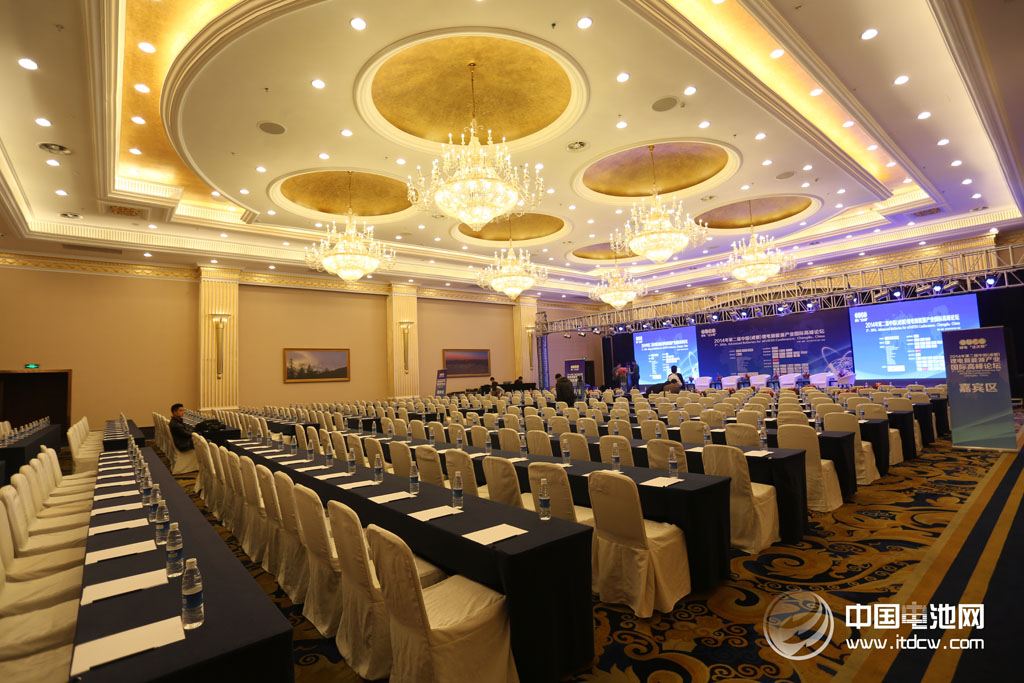 第二屆中國（成都）鋰電新能源產業國際高峰論壇