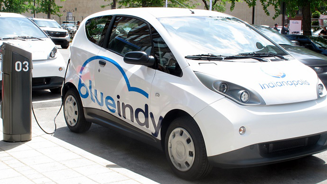 電動汽車遭遇成長煩惱 充電樁配套2015年展開圈地戰(zhàn) 電動汽車遭遇成長煩惱 充電樁配套2015年展開圈地戰(zhàn)