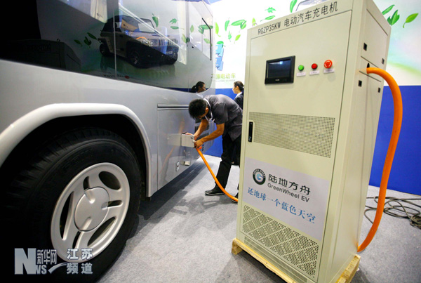 江蘇省13個(gè)省轄市合力推廣新能源汽車 2015年目標(biāo)1萬(wàn)輛