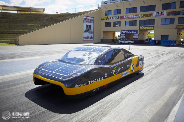 打破電動車?yán)m(xù)航紀(jì)錄的太陽能車EVE 今年7月可望上路