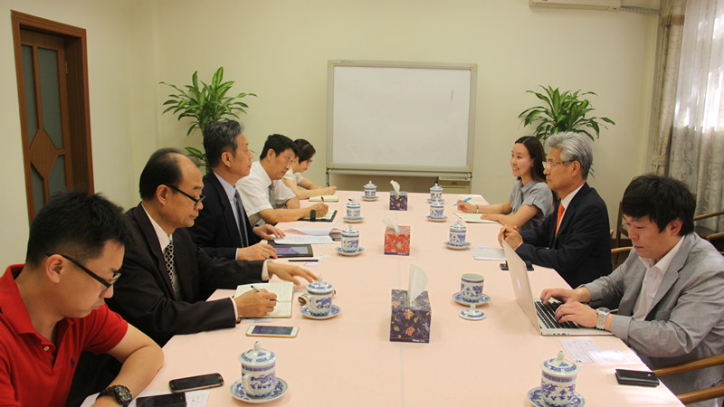 中汽協董揚會見韓國電池工業協會代表團一行 中汽協董揚會見韓國電池工業協會代表團一行