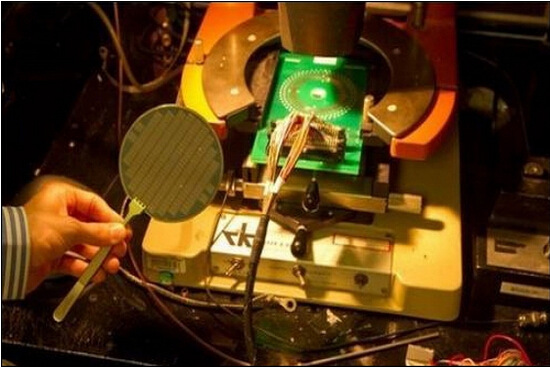 碳納米管涂料/石墨烯:納米材料技術(shù)的風(fēng)向標(biāo) 碳納米管涂料/石墨烯:納米材料技術(shù)的風(fēng)向標(biāo)