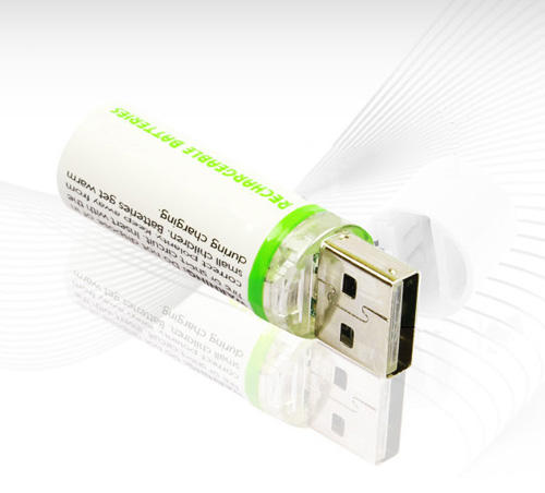 USB充電創(chuàng)意AA電池  不帶充電器也能給手機(jī)充電