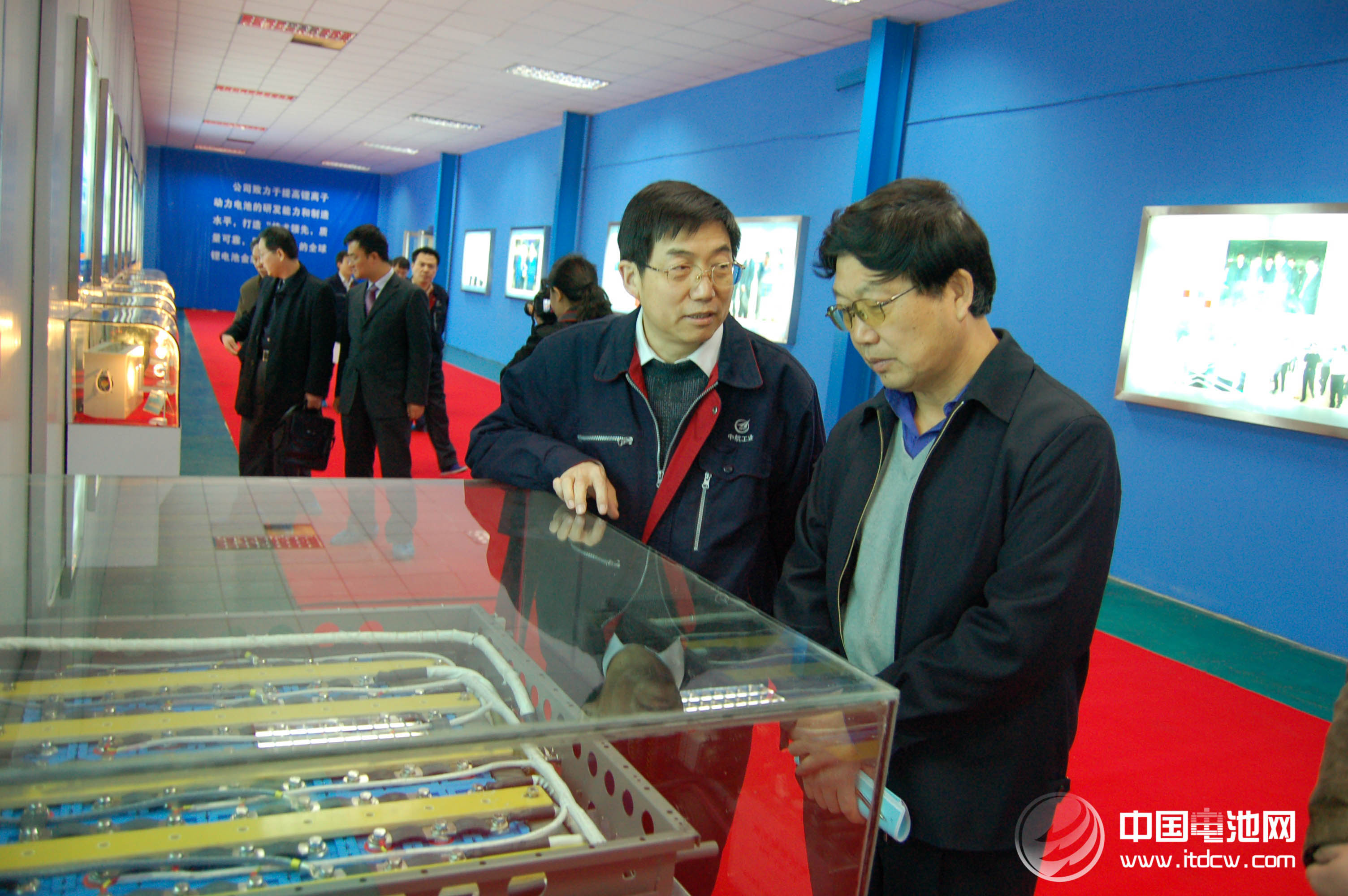 國產動力電池搶奪市場失利 強制效力行業規范待建 國產動力電池搶奪市場失利 強制效力行業規范待建