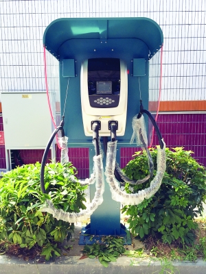 東莞首個電動汽車光伏充電站試送電成功 東莞首個電動汽車光伏充電站試送電成功