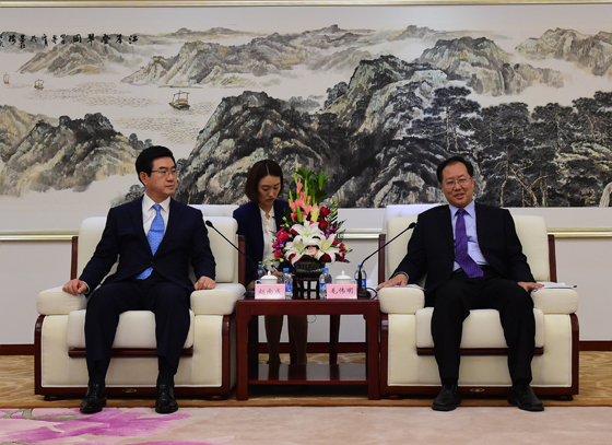 工信部副部長(zhǎng)毛偉明會(huì)見韓國(guó)三星SDI總裁趙南成