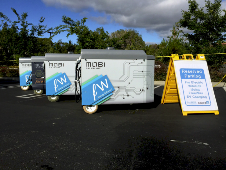 舊電池變身超大“移動(dòng)電源” 解決電動(dòng)車充電問(wèn)題 舊電池變身超大“移動(dòng)電源” 解決電動(dòng)車充電問(wèn)題