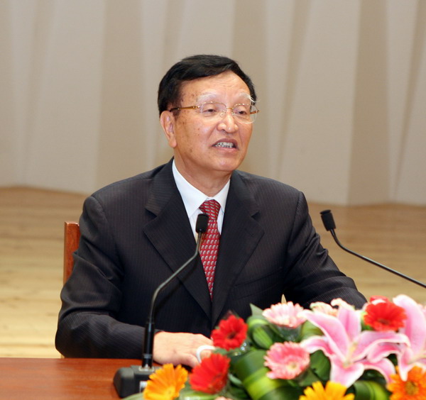 騰訊財(cái)經(jīng)智庫(kù)特約 張國(guó)寶 原國(guó)家能源局局長(zhǎng) 騰訊財(cái)經(jīng)智庫(kù)特約 張國(guó)寶 原國(guó)家能源局局長(zhǎng)