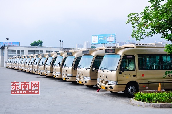 寧德市首批新能源純電動公交車投運 8月1日正式上路 寧德市首批新能源純電動公交車投運 8月1日正式上路