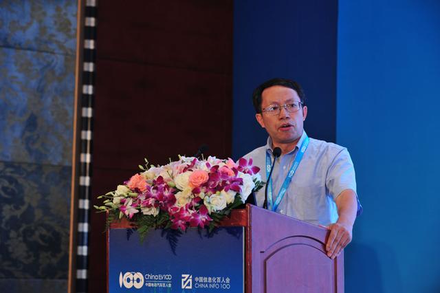 清華大學李克強：車聯網的商業模式不僅在信息服務