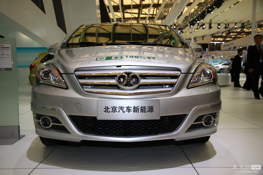 新能源車充電設(shè)施規(guī)劃將頒布 充電樁有望補(bǔ)貼30%