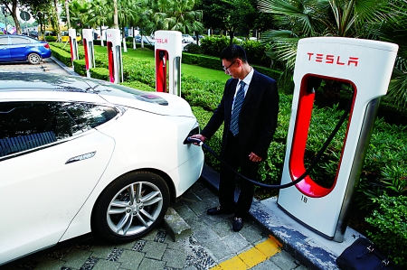 朱曉彤上任半年迎“大考”：特斯拉利潤(rùn)下跌