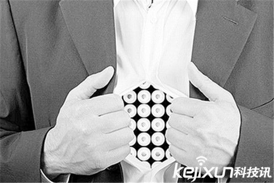 石墨烯和碳納米管紡織出電池衣服 出行不怕沒電了 石墨烯和碳納米管紡織出電池衣服 出行不怕沒電了