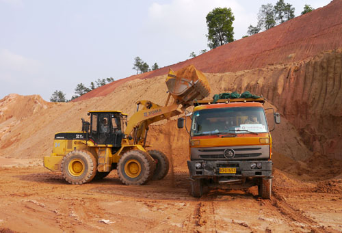 稀土出口量飆升 混動(dòng)車電池用氧化鑭價(jià)格跌至近五年低點(diǎn) 稀土出口量飆升 混動(dòng)車電池用氧化鑭價(jià)格跌至近五年低點(diǎn)